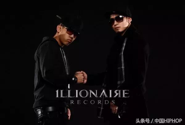 花臂纹身唱歌男,花臂纹身图案男霸气线条