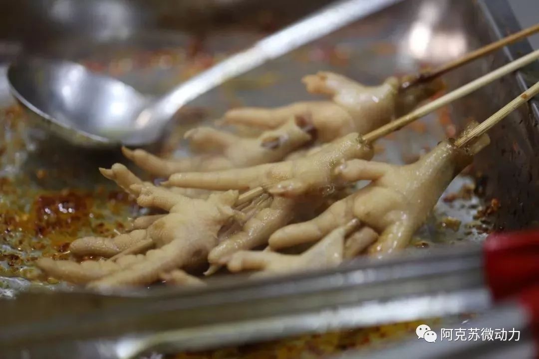 99元吃遍阿克苏兴隆街美食！没有256G的胃，你都不敢来！