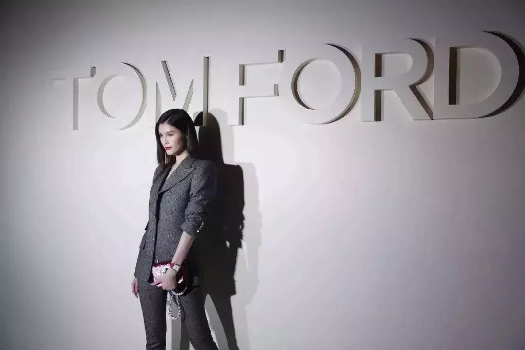 最受女生喜欢的男生发型,最受女人喜欢的男人发型