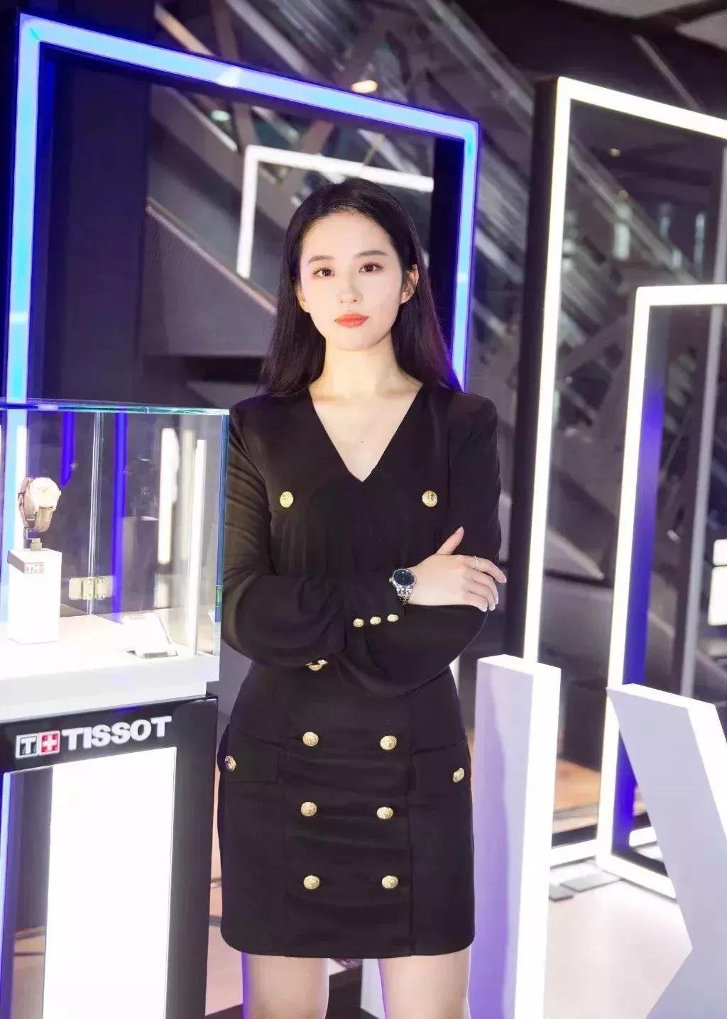 最受女生喜欢的男生发型,最受女人喜欢的男人发型