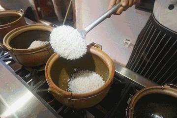 一锅滚烫的粥完整版,潮汕砂锅粥推荐