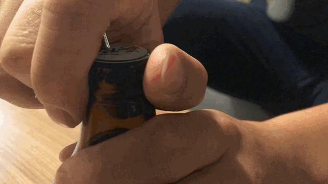 在便利店就能买到的啤酒,在便利店买了一罐啤酒