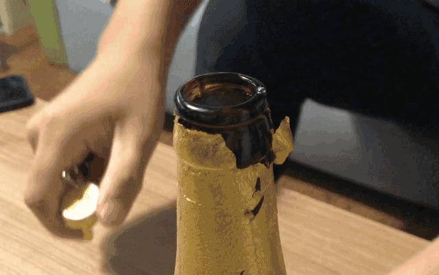 在便利店就能买到的啤酒,在便利店买了一罐啤酒