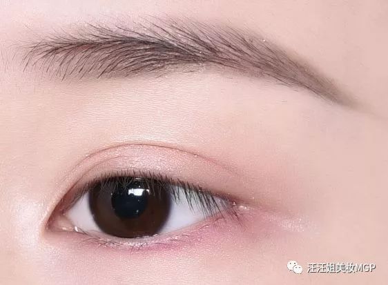 眼线一画就皱怎么办,眼线一画就糊怎么解决