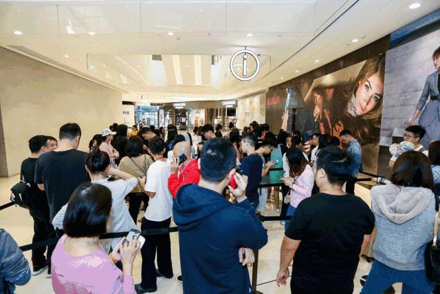 今天!天环广场YSL、资生堂、CPB等疯狂大促销!还能抽戴森~