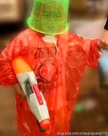 美女云南西双版纳傣族泼水节歌舞,2010西双版纳傣族万人泼水节