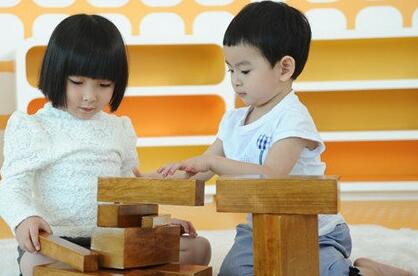 测试五个月宝宝智商,宝宝6个月智力测试测什么