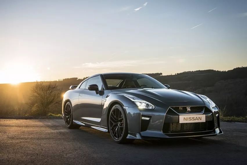 预算10-15万选这三款轿车准没错,回头率超高的小众品牌