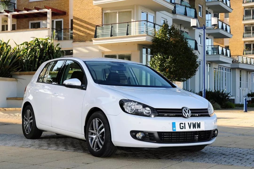 预算10-15万选这三款轿车准没错,回头率超高的小众品牌