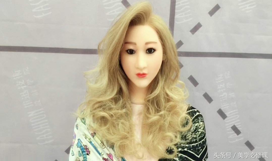 造型梳怎么吹蓬松,滚梳吹大波浪卷教程