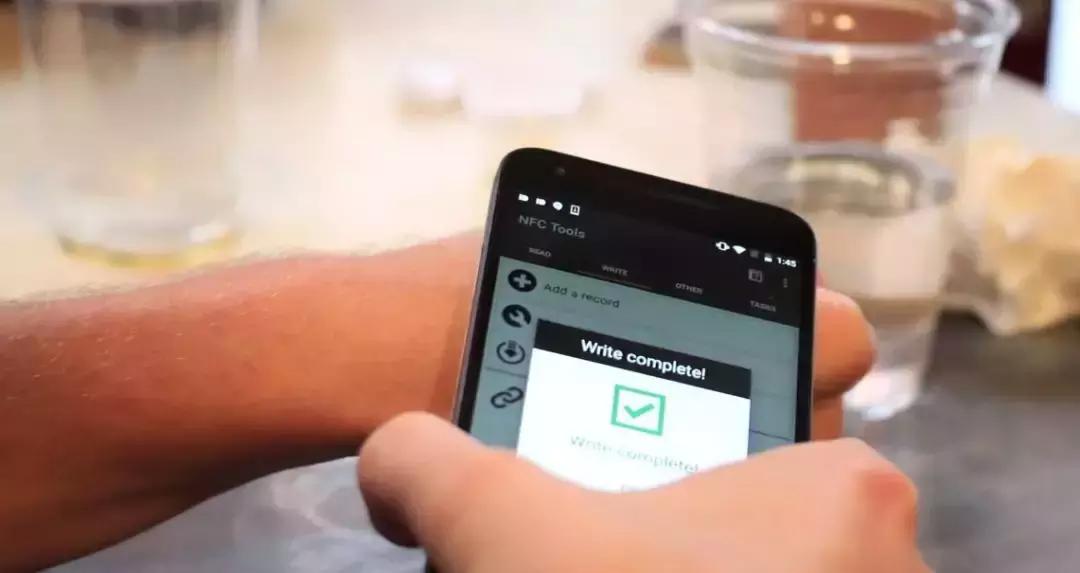 体内植入式芯片,人体芯片的真实现状有什么优势