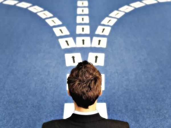 转行做健身教练需要学什么,现在学健身教练有前途吗