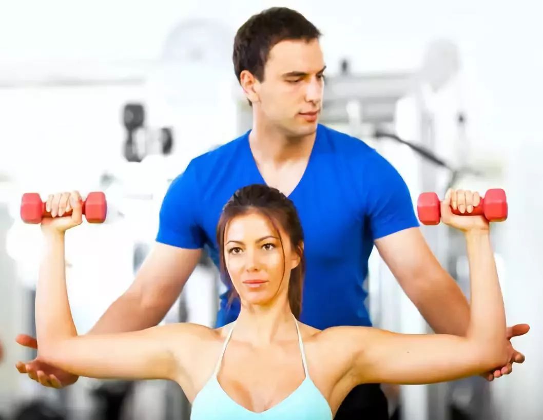 转行做健身教练需要学什么,现在学健身教练有前途吗