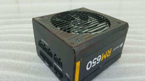 电脑开机了但是显示器黑屏,电脑有声音但是黑屏怎么办