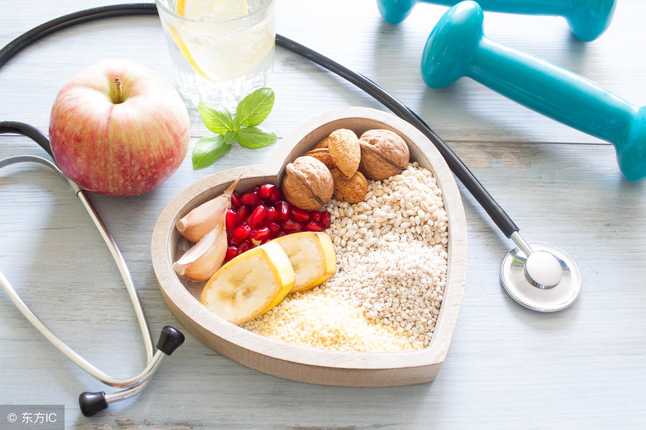 便秘腹胀最好的解决方法,经常便秘腹胀10招教你摆脱困扰