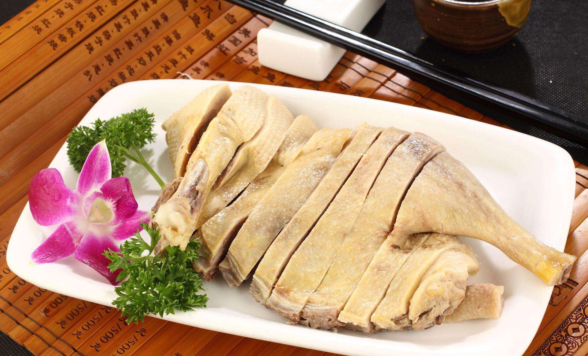 鸭肉最适合什么季节吃呢,夏季鸭肉怎么吃最好吃