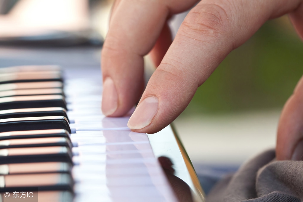 电子琴学习先学习简谱么,电子琴初学者怎样识谱读谱