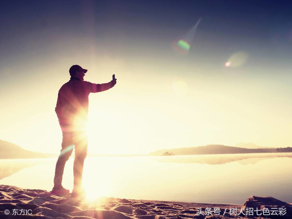 当一个人活着迷茫了该怎么办,当一个人很孤独迷茫时候怎么办