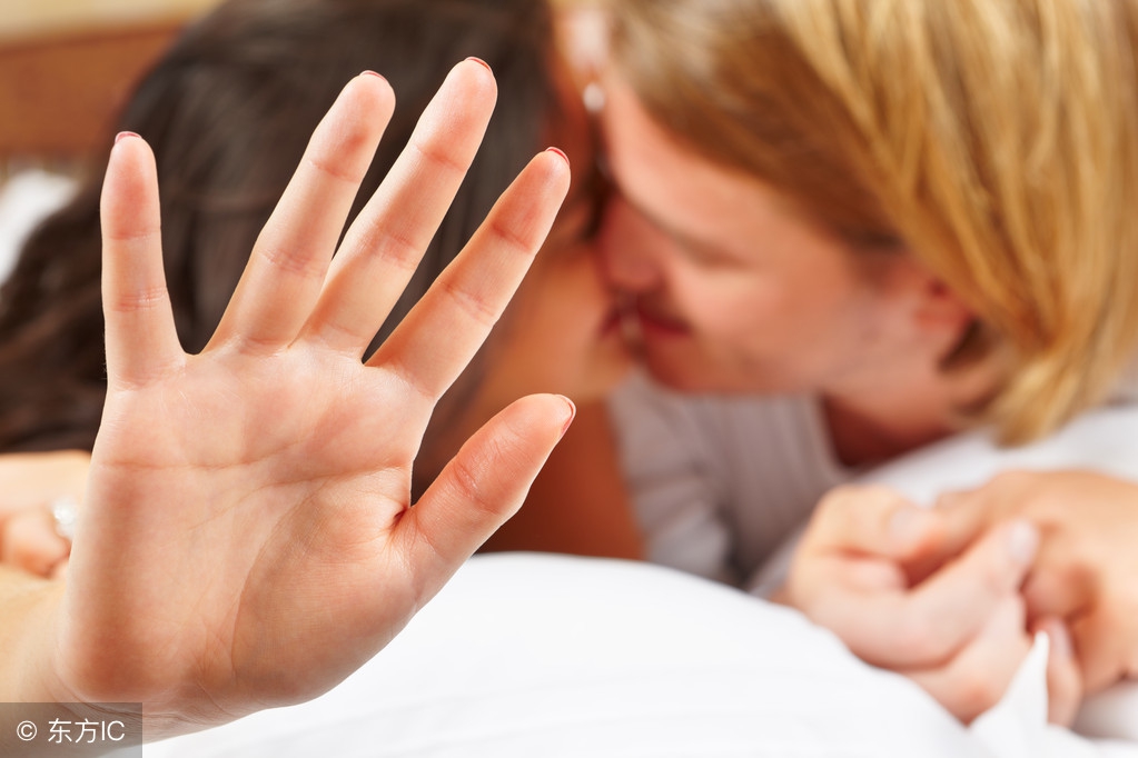 大人亲脸让孩子看见了会怎样,自己的隐私被孩子发现怎么办