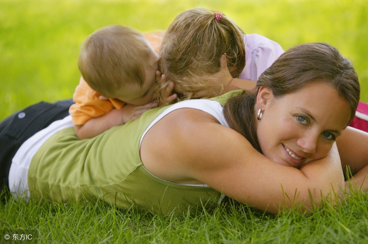 家有男孩爸妈看过来,家有两个男宝的妈咪