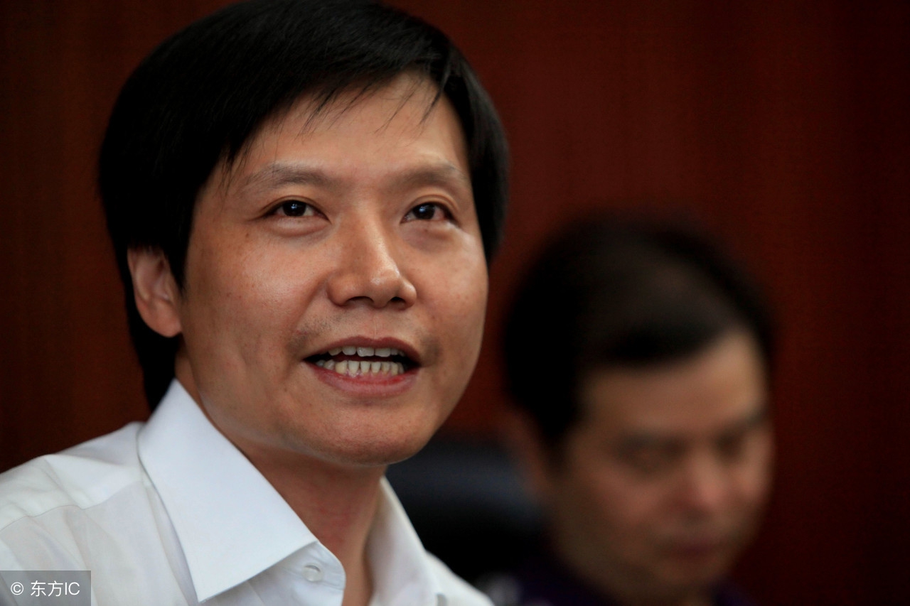 小米雷军和董明珠打赌兑现没有,董明珠对雷军小米十周年的回应