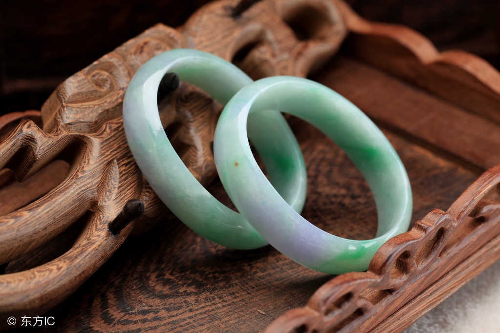 玉镯养护方法,做一个玉手镯