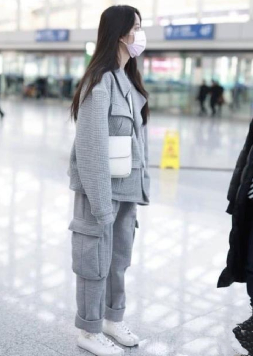 欧阳娜娜穿高帮鞋,欧阳娜娜彪马鞋