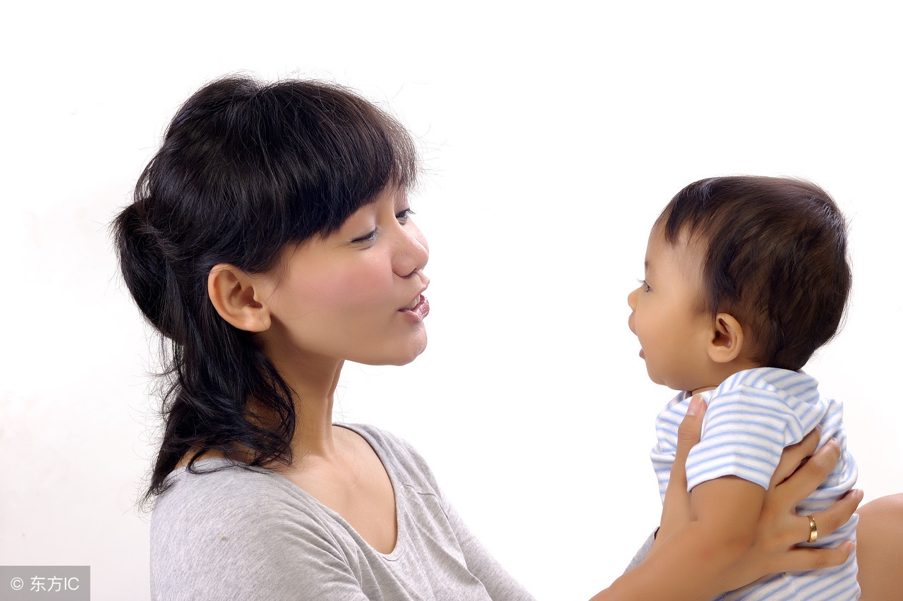 孩子说话有些结巴怎么办,孩子语言爆发期出现结巴