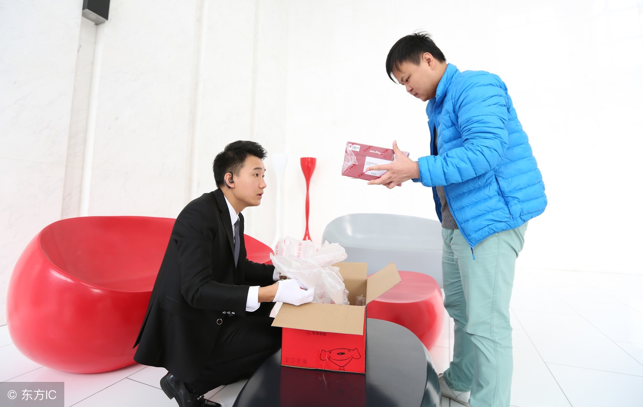 老太太买苹果被骗后续,老太太销售苹果的故事