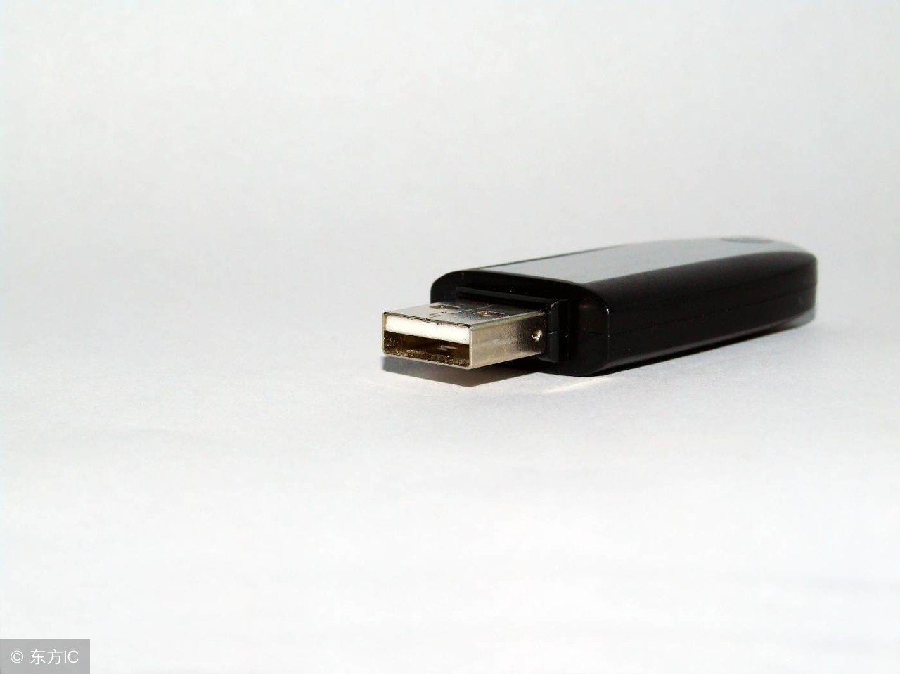 路由器背面的usb接口作用真强大,路由器后面的usb有什么用途