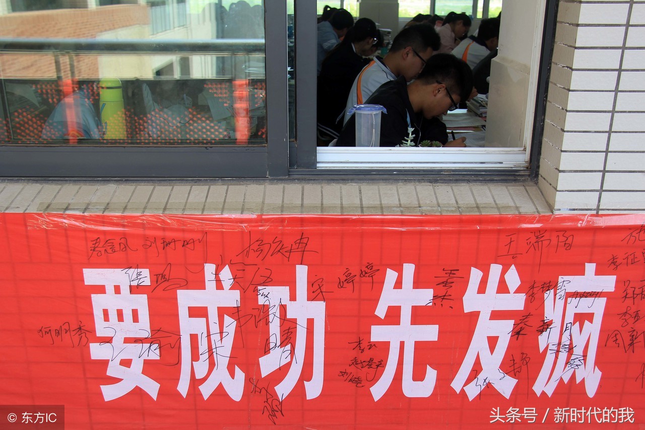 高考作文模板英语句型,英语书面表达通知类作文怎么写