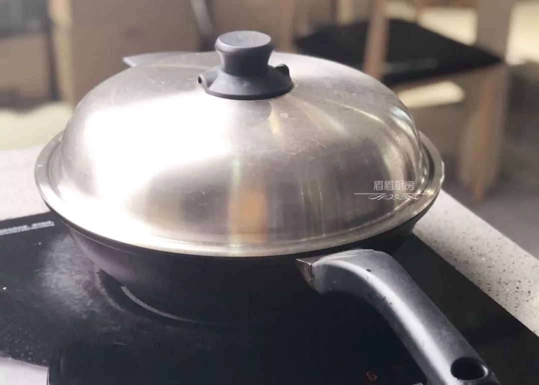 冬季，最爱这一粒滚圆的香甜，只要一口炒锅就能搞定