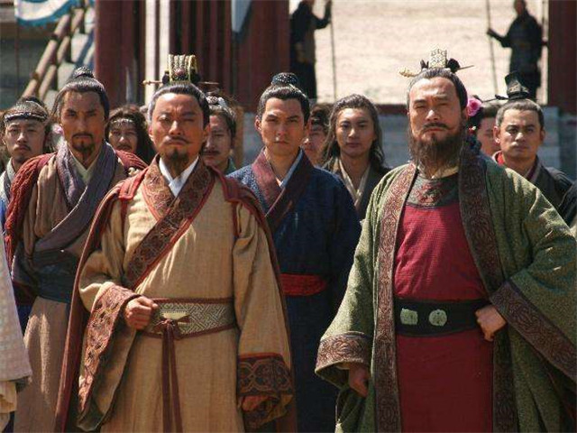 水浒顶尖高手什么水平？林冲鲁智深武松都不是他对手，不是五虎将