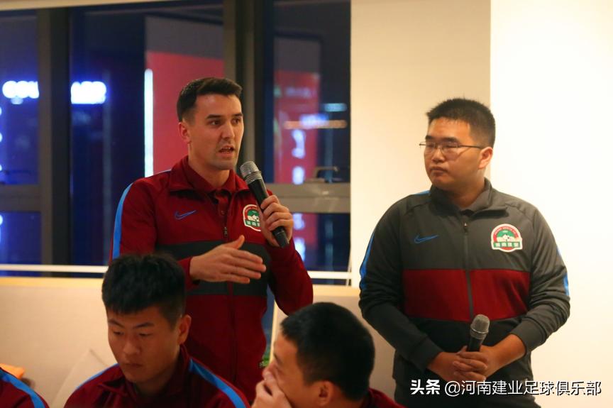 团聚和相聚,团结力量共克时艰