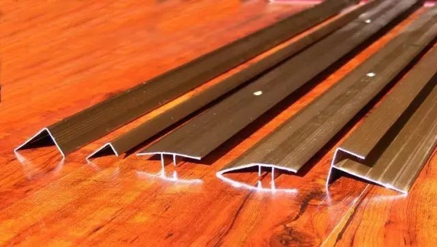 铺设木地板要找平,铺设木地板前的基层处理