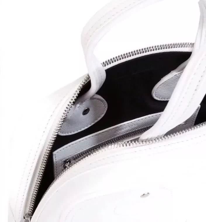 第一只名牌包怎么选