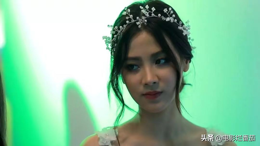 我颤颤巍巍地点开这部变态狗血剧，一拍大腿后悔安利晚了