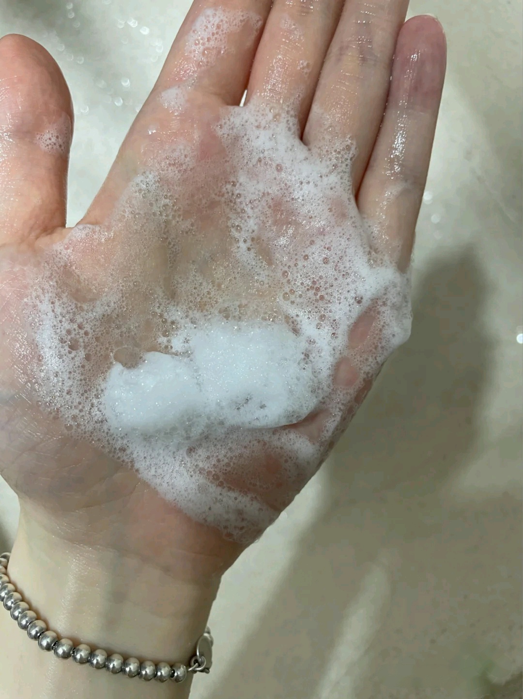 洗面奶芙丽芳丝测评有荧光剂吗,洗面奶芙丽芳丝美白