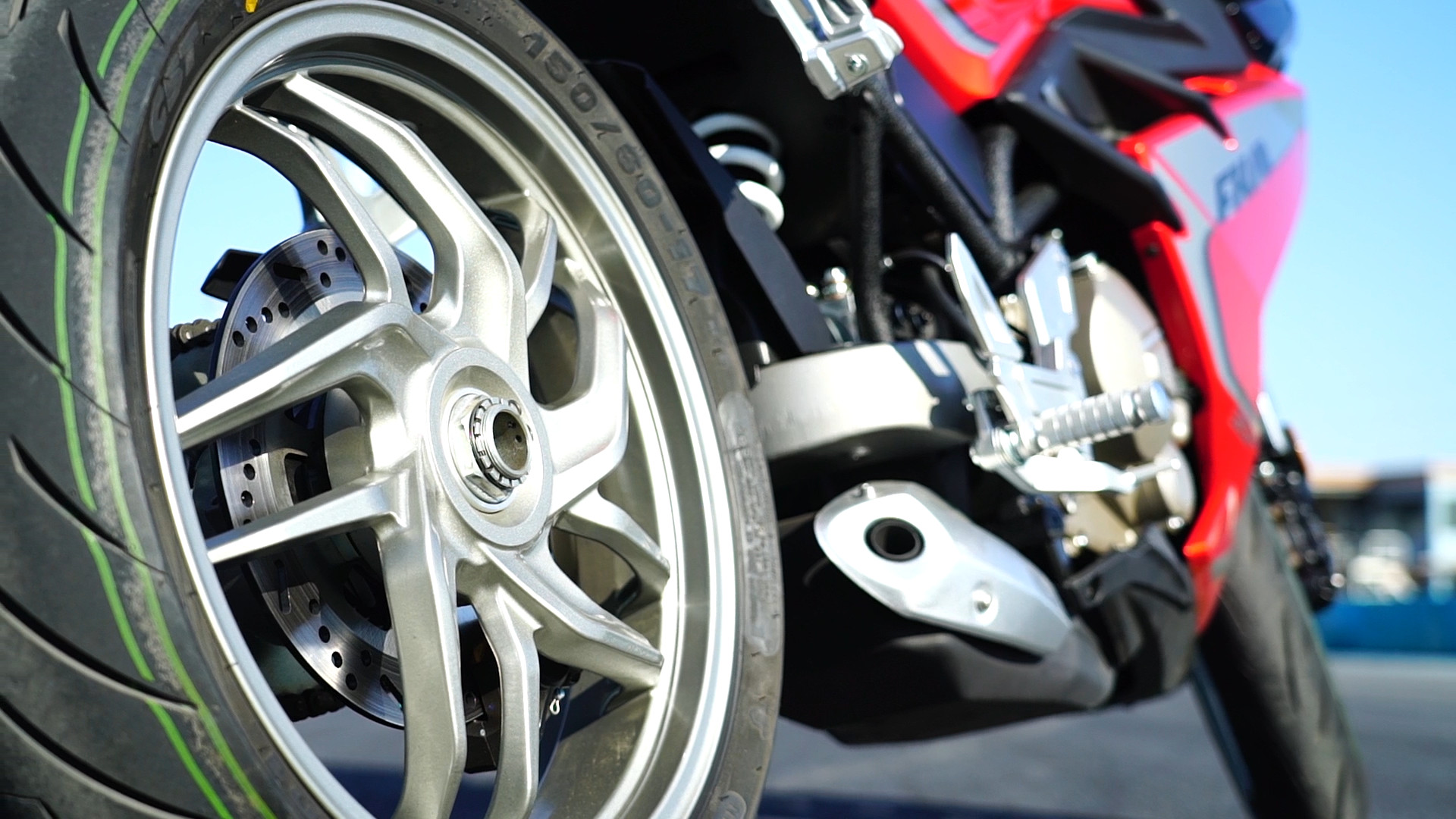 月薪1-2万买车,月薪1万二买什么车