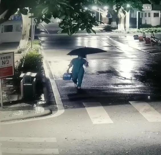 为救病花光积蓄,为救患病女友花光积蓄