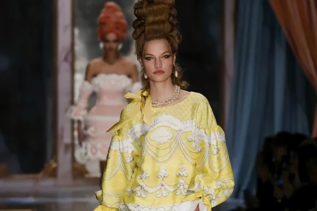 艾格女装为什么要退出旗舰店,艾格女装倒闭了吗