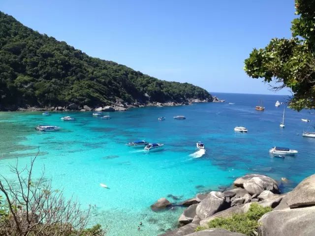 去泰国旅游为啥不能去酒吧二楼,去泰国为什么不能住酒店13楼