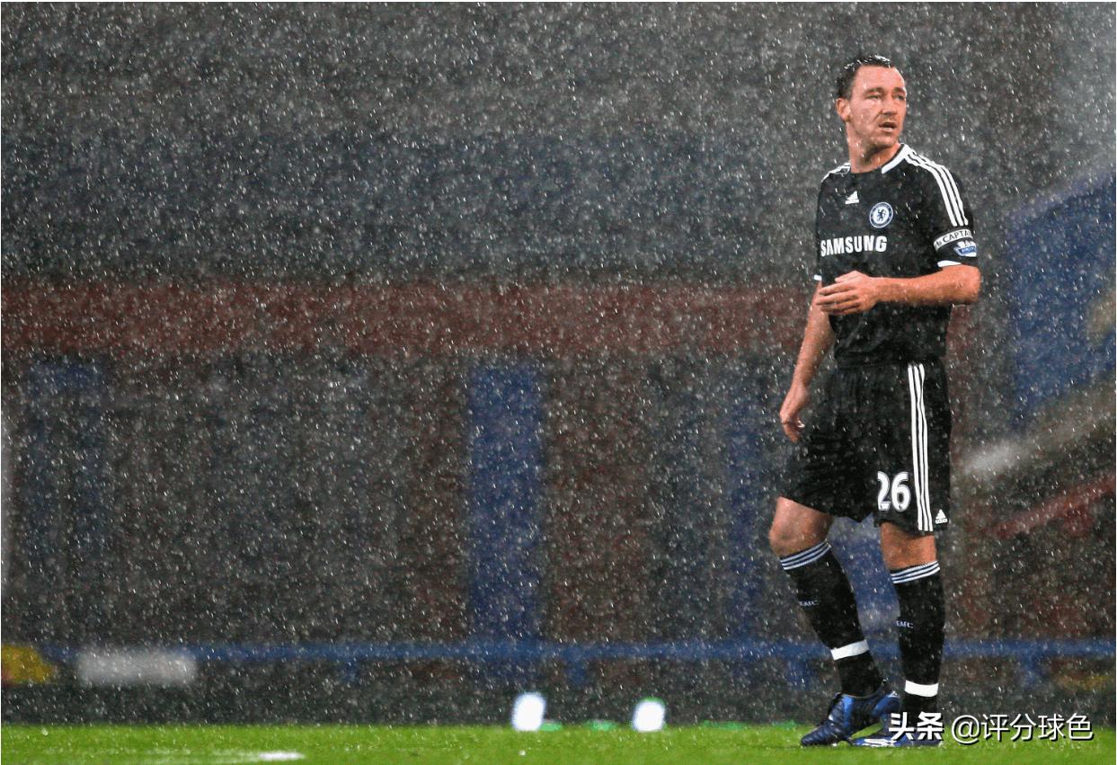 足坛十大前锋新生代,中流砥柱球员