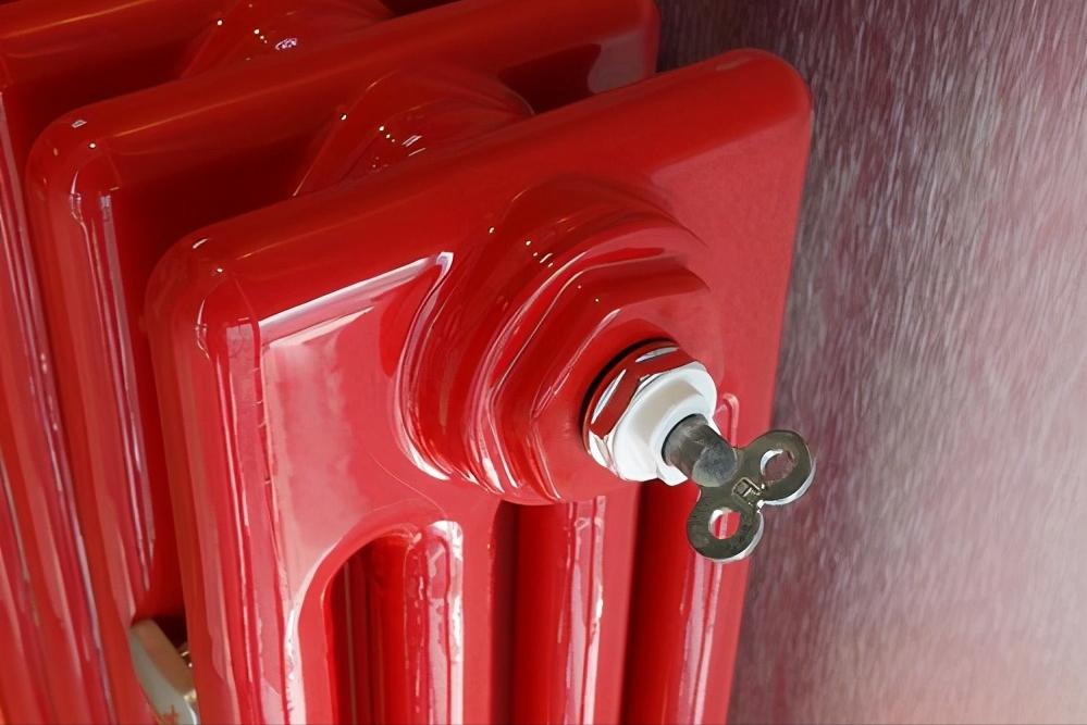 暖气片怎么排气彻底,暖气片正确排气方法