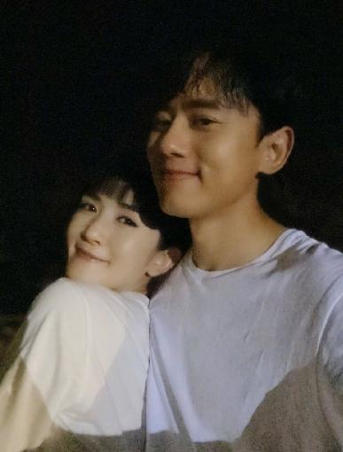 谢娜陪张杰去缝针,谢娜陪张杰去缝针视频