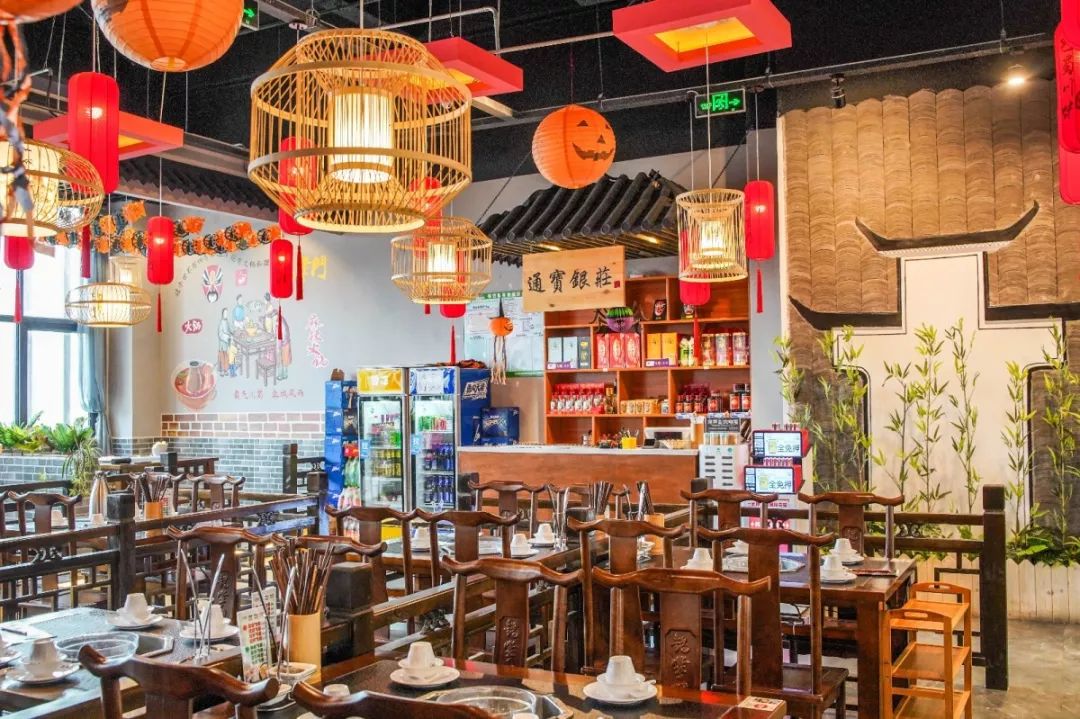 吃地道成都老火锅满满的巴蜀风格,正宗巴蜀味道火锅