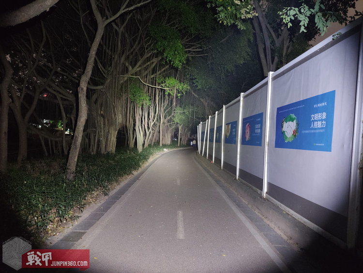 机械双模，性能强悍—菲尼克斯TK11TAC手电上手体验