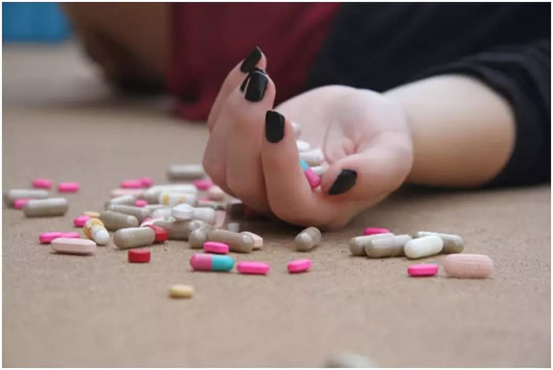 卵巢囊肿，切还是不切？医生：满足这些指标，考虑手术