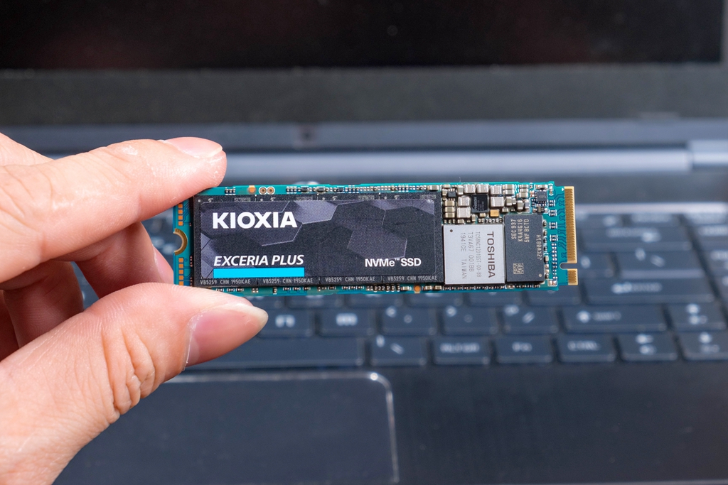 东芝铠侠rc20是4.0吗,东芝铠侠固态硬盘2230