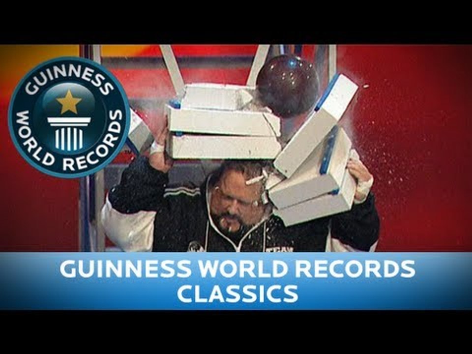 锤子哥造铁器,锤子哥砸钉子